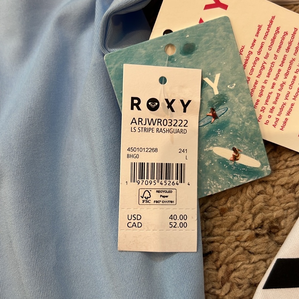 Women’s Roxy Rashguard - Picture 2 of 8